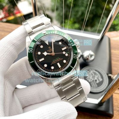 Replica Tudor Black Bay Stainless Steel Black Dial Green Bezel Watch